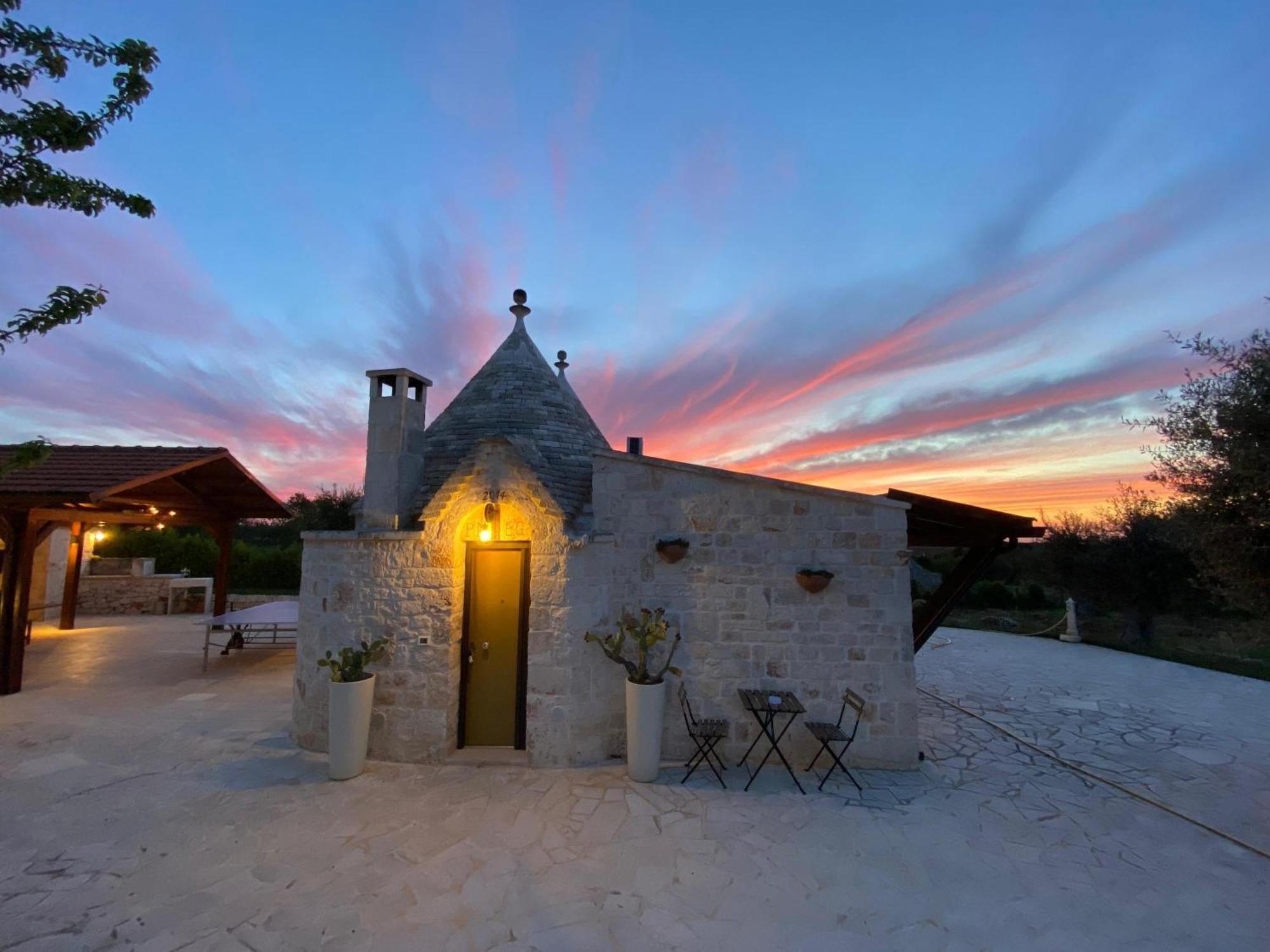 Villa Palmirotta Trulli Relais Castellana Grotte Buitenkant foto